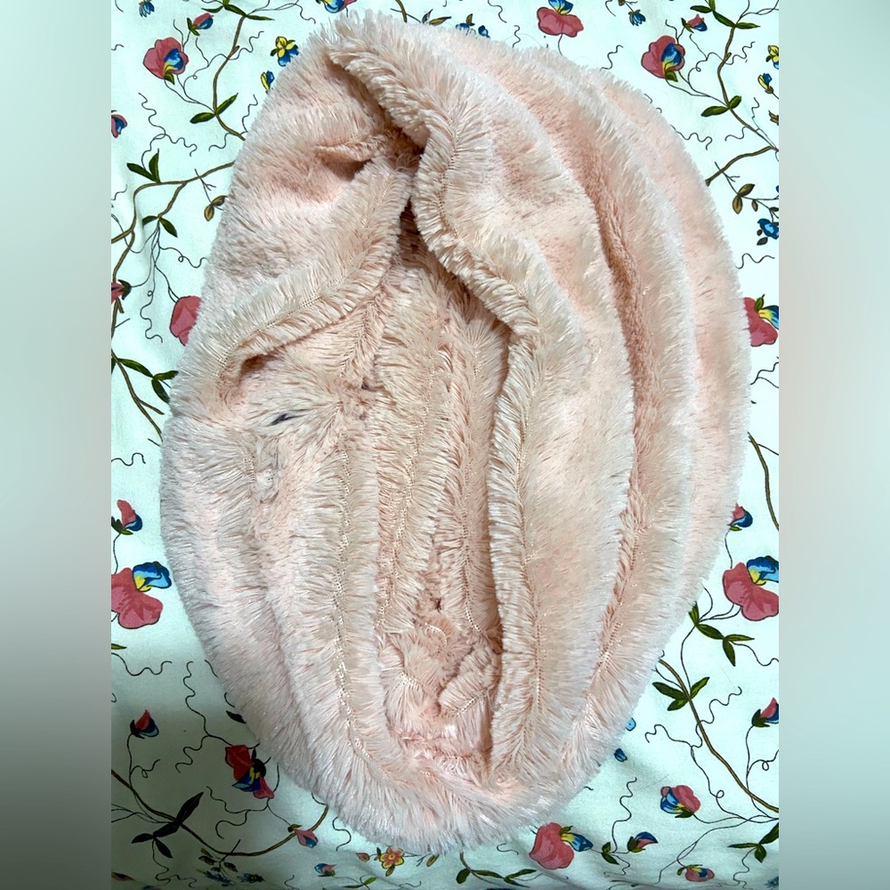 Cozy pink scarf
